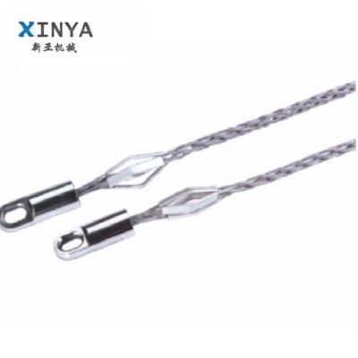 Fiber optic cable pulling grip, cable sock grip with swivel rotating head